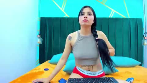 melody_kener online show from January 13, 2025, 9:09 pm