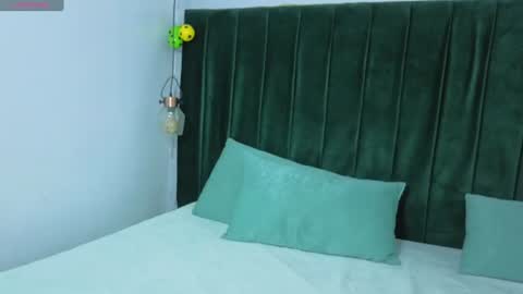 Snapshot of melody_kener chatting on July 22, 2026, 3:53 am melody_kener online show from July 22, 2026, 3:53 am
