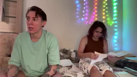 melody_song online show from January 16, 2026, 7:45 am