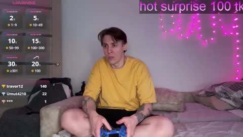 melody_song online show from February 24, 2026, 8:29 pm