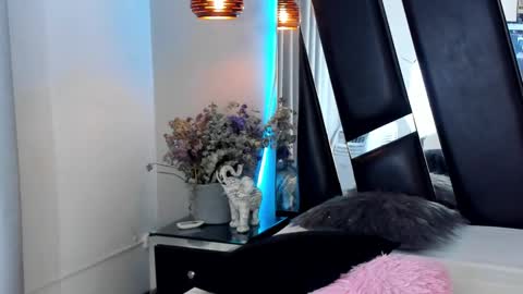 MELODY online show from December 19, 2024, 8:23 pm