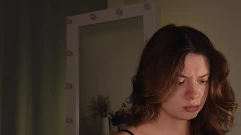 Snapshot of melodykey_x chatting on November 30, 2025, 3:05 pm melody online show from November 30, 2025, 3:05 pm