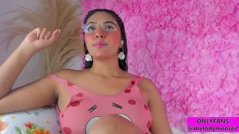 Melody online show from November 6, 2025, 10:43 pm