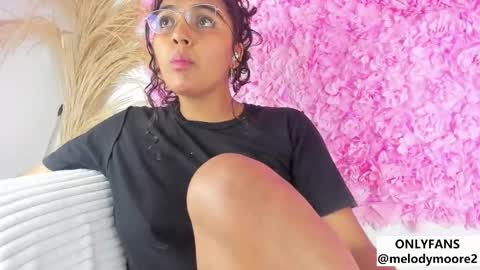 Melody online show from December 2, 2025, 1:00 am