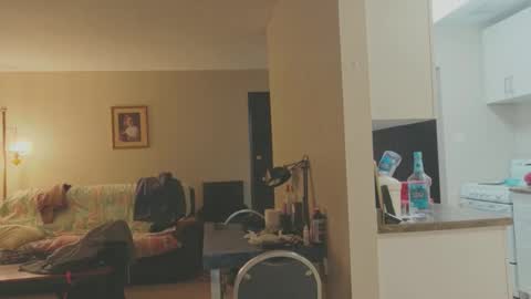 Melody online show from December 13, 2025, 7:40 pm