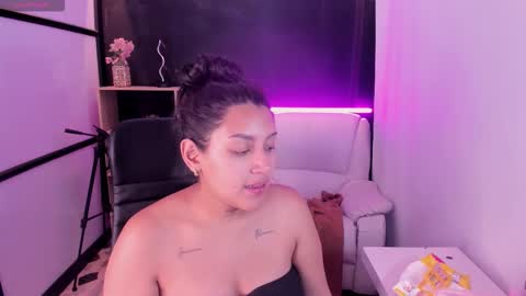 melodysnow online show from November 8, 2025, 8:40 pm