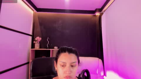 melodysnow online show from November 9, 2025, 8:29 pm