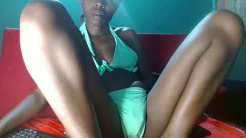 mely tomson online show from January 17, 2026, 4:39 am