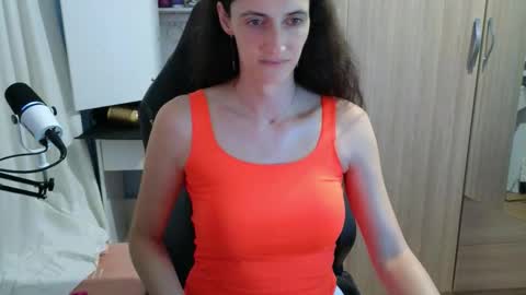 Snapshot of memisecrets chatting on October 12, 2025, 5:56 pm Megumi  Aina online show from October 12, 2025, 5:56 pm