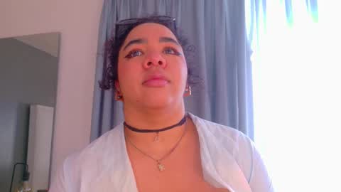  Memphis Williams  online show from November 17, 2025, 7:41 pm