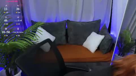 memymee_ online show from June 29, 2026, 1:23 am