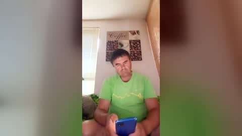 Snapshot of menlav72 chatting on July 4, 2026, 5:30 pm menlav72 online show from July 4, 2026, 5:30 pm