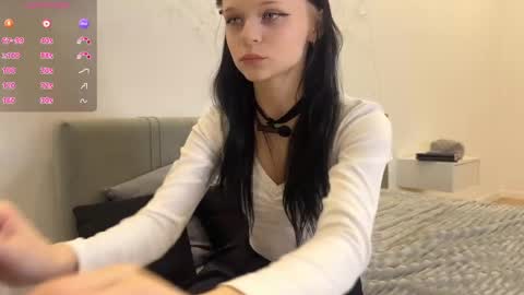 meow3cha online show from April 13, 2026, 5:18 pm