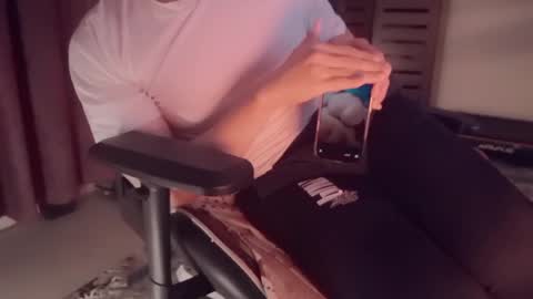 Snapshot of meow609 chatting on November 19, 2025, 5:35 pm meow609 online show from November 19, 2025, 5:35 pm