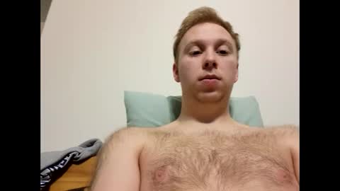 Snapshot of meow732 chatting on November 17, 2025, 9:15 am meow732 online show from November 17, 2025, 9:15 am