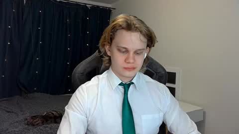 Mickey online show from December 25, 2024, 4:12 am