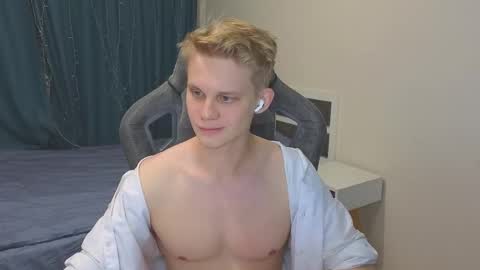 Mickey online show from December 3, 2025, 9:57 pm