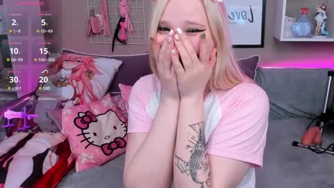 Snapshot of meowkakitty chatting on February 18, 2025, 3:53 am MeowkaKitty online show from February 18, 2025, 3:53 am