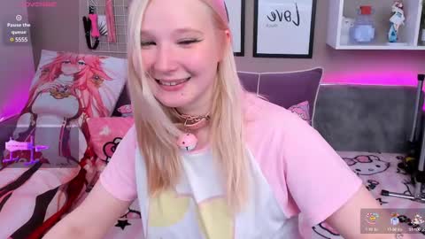 Snapshot of meowkakitty chatting on March 8, 2025, 7:16 am MeowkaKitty online show from March 8, 2025, 7:16 am