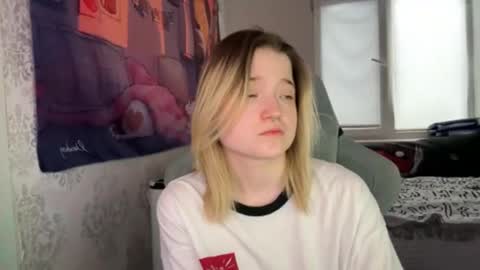 Snapshot of meowki4 chatting on January 1, 2025, 6:26 am meowme online show from January 1, 2025, 6:26 am