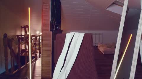 meowroslava online show from April 15, 2026, 11:39 am