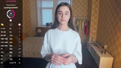 Julie online show from November 17, 2025, 7:25 am