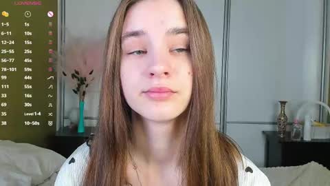 Julie online show from April 15, 2026, 8:54 am