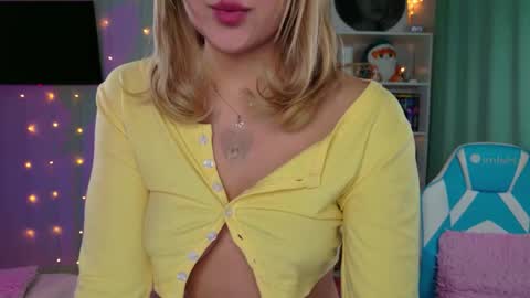 Molly online show from March 20, 2026, 4:28 am