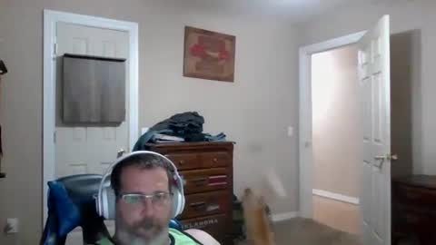 Snapshot of mercer1977 chatting on October 12, 2025, 1:43 pm mercer1977 online show from October 12, 2025, 1:43 pm