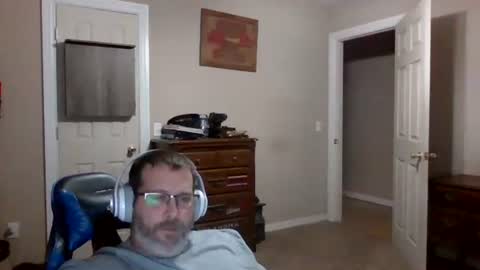 mercer1977 online show from November 22, 2025, 12:15 pm