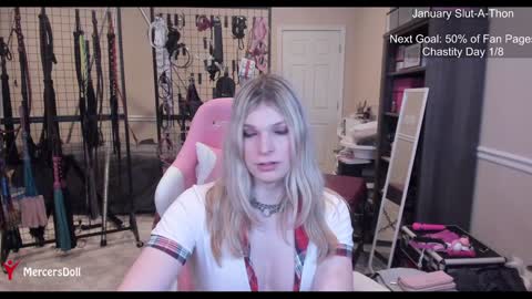 Dolly Mercers Doll online show from January 5, 2025, 5:41 am