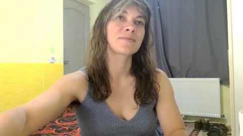 Miss Helena online show from April 30, 2026, 1:17 pm