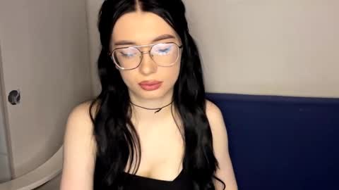 Alice online show from April 7, 2026, 3:23 pm