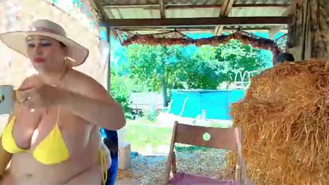 Snapshot of merelin_gold chatting on July 12, 2026, 7:32 am SOPHIE is the queen of squirt online show from July 12, 2026, 7:32 am