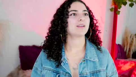 Snapshot of merida_bell18 chatting on January 11, 2026, 10:37 pm Merida Bell online show from January 11, 2026, 10:37 pm