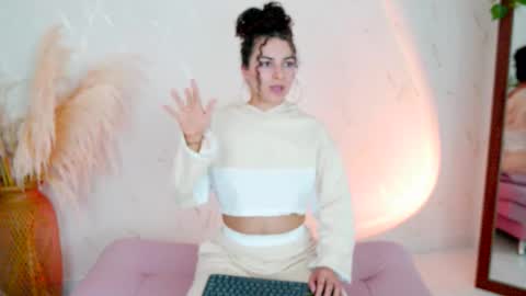 Snapshot of merida_bell18 chatting on February 20, 2026, 12:18 am Merida Bell online show from February 20, 2026, 12:18 am