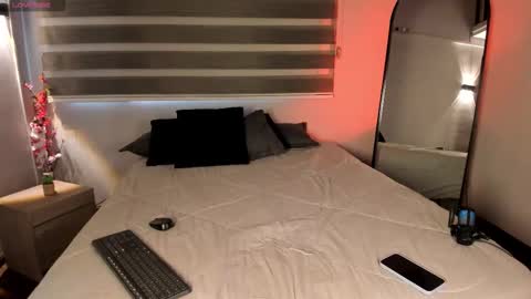 Merida  online show from November 19, 2025, 1:22 pm