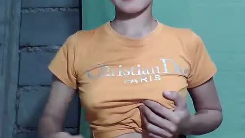 merietiny online show from February 21, 2025, 6:51 am