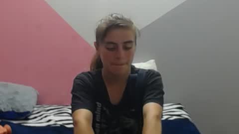 MERILY online show from November 20, 2025, 7:46 pm