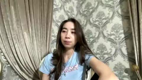 Snapshot of merlenebixel chatting on August 1, 2026, 4:17 pm merlenebixel online show from August 1, 2026, 4:17 pm