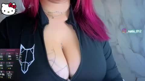 Snapshot of merloth_sub chatting on June 18, 2026, 9:14 am Merloth online show from June 18, 2026, 9:14 am