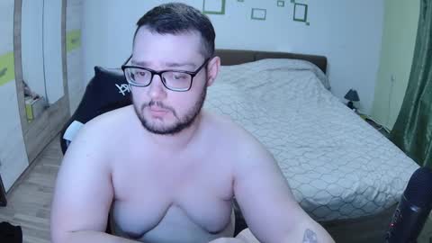 King and Queen online show from April 23, 2026, 6:43 pm