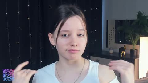 Snapshot of meryldell chatting on March 3, 2025, 2:04 pm Lollita online show from March 3, 2025, 2:04 pm