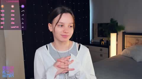 Snapshot of meryldell chatting on March 8, 2025, 7:05 am Lollita online show from March 8, 2025, 7:05 am