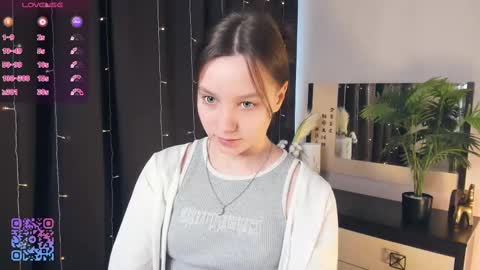 Snapshot of meryldell chatting on March 12, 2025, 7:24 am Lollita online show from March 12, 2025, 7:24 am