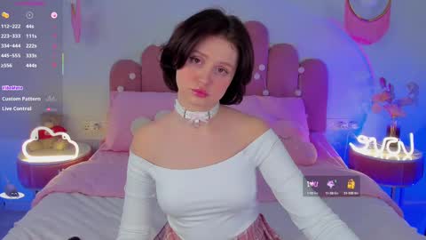 Snapshot of merylew chatting on March 5, 2025, 6:12 am Anna online show from March 5, 2025, 6:12 am