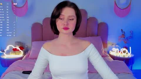 Snapshot of merylew chatting on March 11, 2025, 9:24 am Anna online show from March 11, 2025, 9:24 am