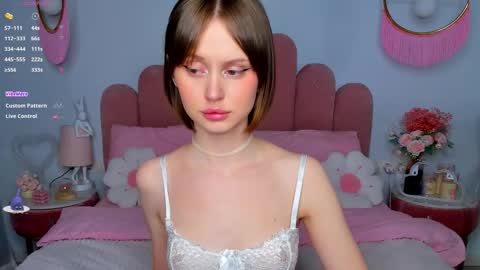 Snapshot of merylew chatting on November 23, 2025, 6:13 am Anna online show from November 23, 2025, 6:13 am