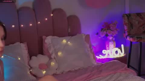 Snapshot of merylew chatting on July 26, 2026, 5:15 am Anna online show from July 26, 2026, 5:15 am