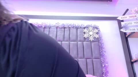 Mery Stone online show from December 15, 2025, 4:39 am